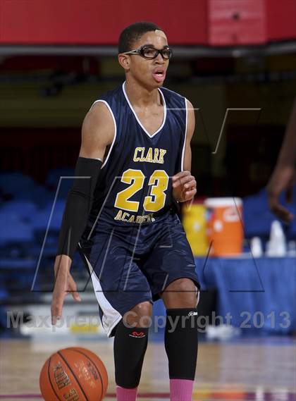 Thumbnail 3 in Clark Academy vs Martin Luther King, Jr. (Section 1 Class D Semifinal) photogallery.
