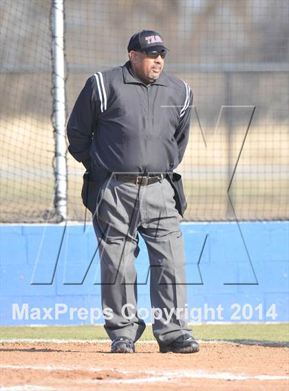Thumbnail 3 in Rains vs. Dodd City (Leonard Tournament) photogallery.