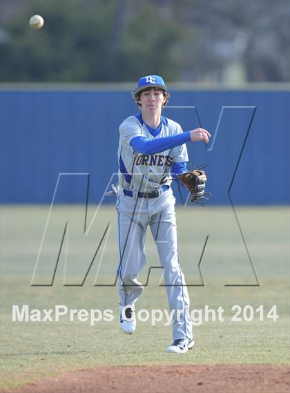 Thumbnail 2 in Rains vs. Dodd City (Leonard Tournament) photogallery.