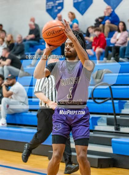Thumbnail 3 in Muncie Central @ Indianapolis Bishop Chatard photogallery.