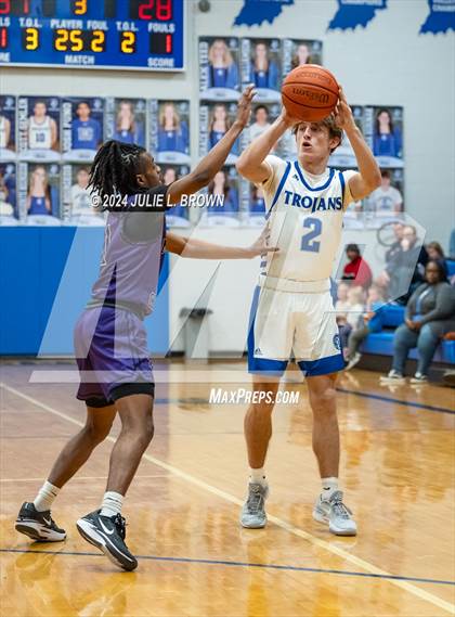Thumbnail 2 in Muncie Central @ Indianapolis Bishop Chatard photogallery.