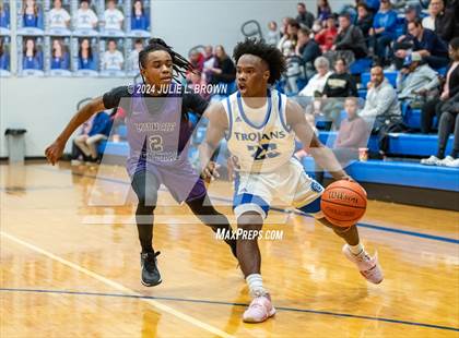 Thumbnail 3 in Muncie Central @ Indianapolis Bishop Chatard photogallery.