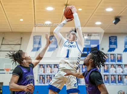 Thumbnail 2 in Muncie Central @ Indianapolis Bishop Chatard photogallery.