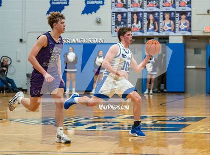 Thumbnail 2 in Muncie Central @ Indianapolis Bishop Chatard photogallery.