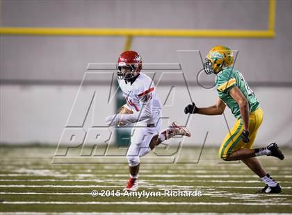Thumbnail 2 in Archbishop Murphy vs. Tumwater (WIAA 2A Semifinal) photogallery.