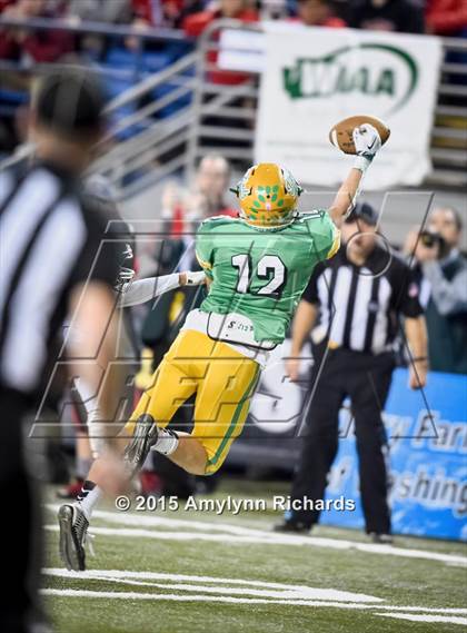 Thumbnail 3 in Archbishop Murphy vs. Tumwater (WIAA 2A Semifinal) photogallery.