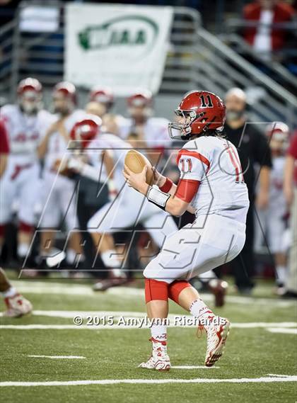 Thumbnail 1 in Archbishop Murphy vs. Tumwater (WIAA 2A Semifinal) photogallery.