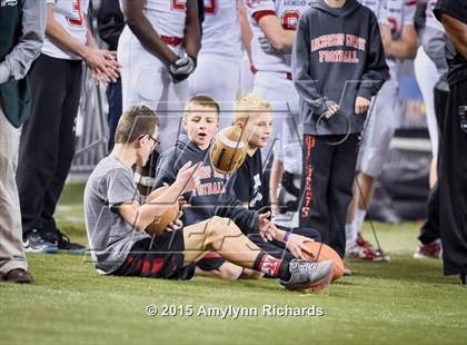 Thumbnail 1 in Archbishop Murphy vs. Tumwater (WIAA 2A Semifinal) photogallery.