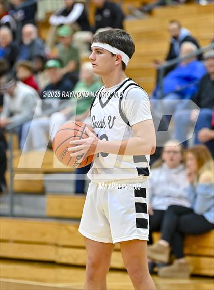 Thumbnail 3 in South Vermillion vs. Cloverdale (First Financial Classic) photogallery.