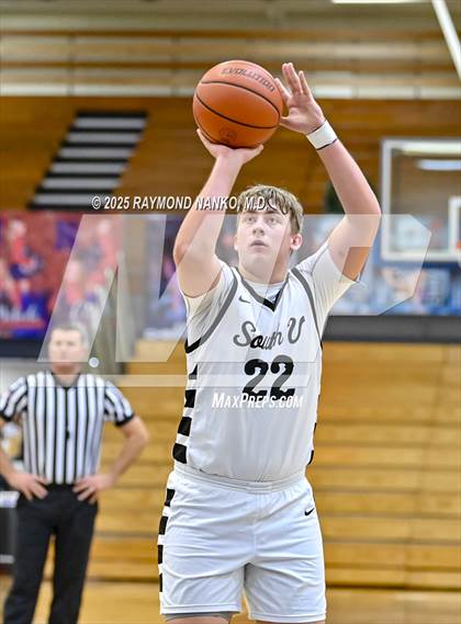 Thumbnail 2 in South Vermillion vs. Cloverdale (First Financial Classic) photogallery.