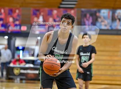 Thumbnail 3 in South Vermillion vs. Cloverdale (First Financial Classic) photogallery.