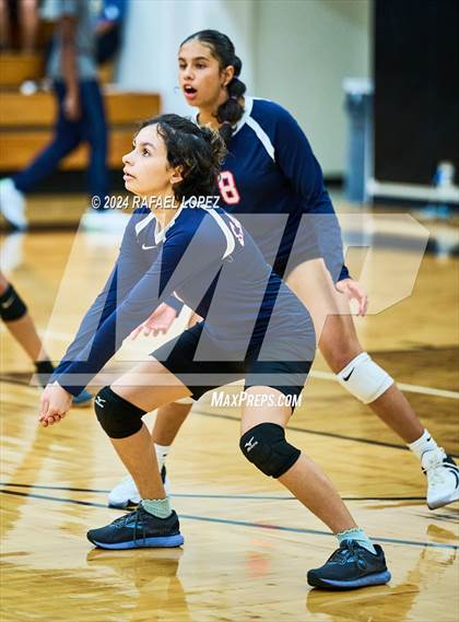 Thumbnail 3 in Carnegie Vanguard vs Galena Park photogallery.