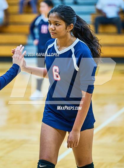Thumbnail 2 in Carnegie Vanguard vs Galena Park photogallery.