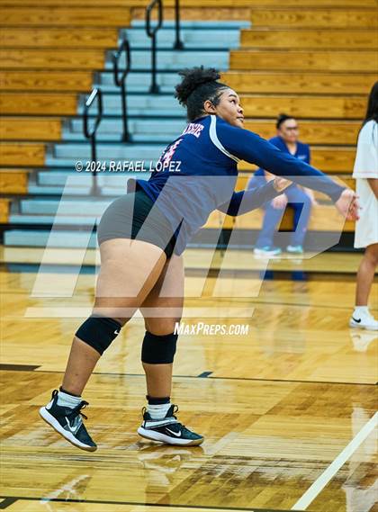 Thumbnail 1 in Carnegie Vanguard vs Galena Park photogallery.