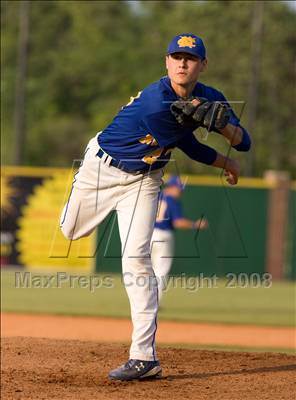 Thumbnail 2 in Covington Catholic vs. Newport Central Catholic (KHSAA Region 9 Final) photogallery.