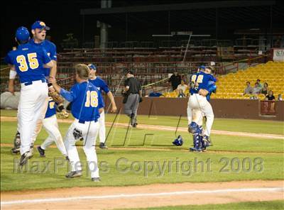 Thumbnail 3 in Covington Catholic vs. Newport Central Catholic (KHSAA Region 9 Final) photogallery.