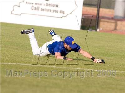 Thumbnail 2 in Covington Catholic vs. Newport Central Catholic (KHSAA Region 9 Final) photogallery.