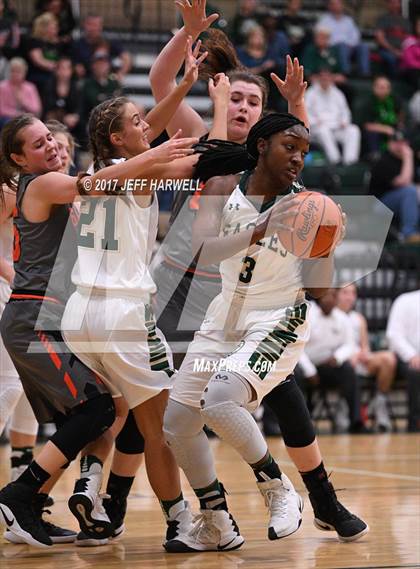 Thumbnail 1 in Green vs. GlenOak (OHSAA District Playoff) photogallery.