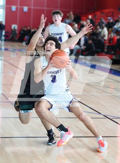 Thumbnail 2 in St. Patrick-St. Vincent vs. Piedmont (CIF NCS D4 Final) photogallery.