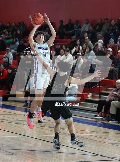 Thumbnail 3 in St. Patrick-St. Vincent vs. Piedmont (CIF NCS D4 Final) photogallery.