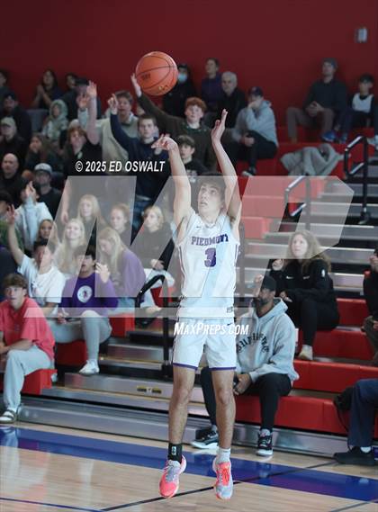 Thumbnail 1 in St. Patrick-St. Vincent vs. Piedmont (CIF NCS D4 Final) photogallery.