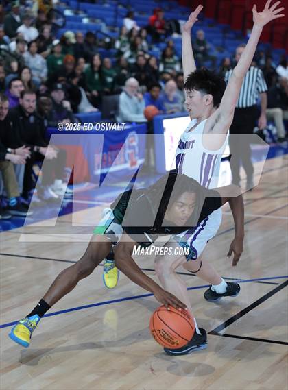 Thumbnail 3 in St. Patrick-St. Vincent vs. Piedmont (CIF NCS D4 Final) photogallery.