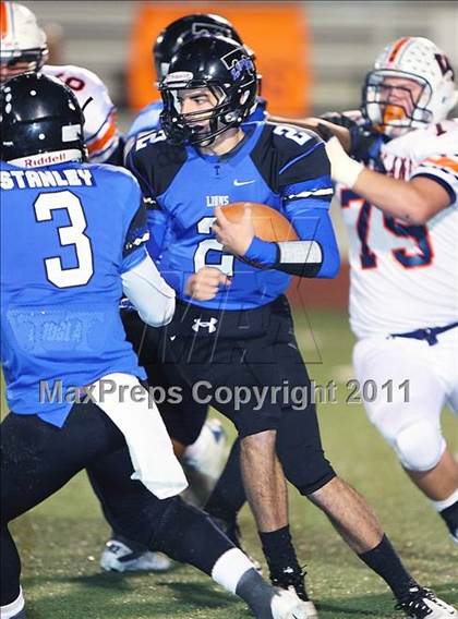 Thumbnail 2 in Wakeland @ Turner photogallery.