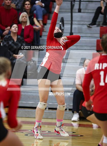 Thumbnail 3 in Escalon @ Ripon photogallery.