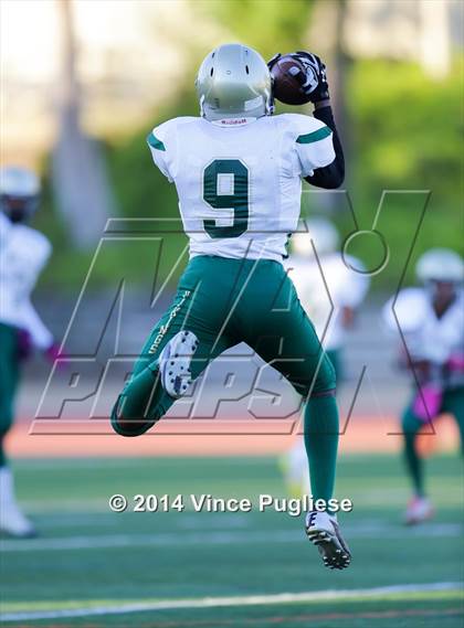 Thumbnail 3 in Blair @ Flintridge Prep photogallery.