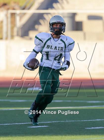 Thumbnail 2 in Blair @ Flintridge Prep photogallery.