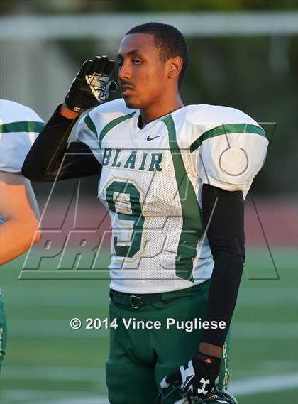 Thumbnail 2 in Blair @ Flintridge Prep photogallery.