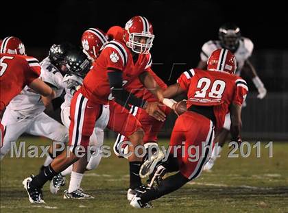 Thumbnail 3 in Redlands East Valley vs. Chino Hills photogallery.