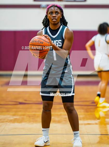 Thumbnail 1 in Fort Bend Kempner vs. Klein Oak (McDonald's Texas Invitational) photogallery.