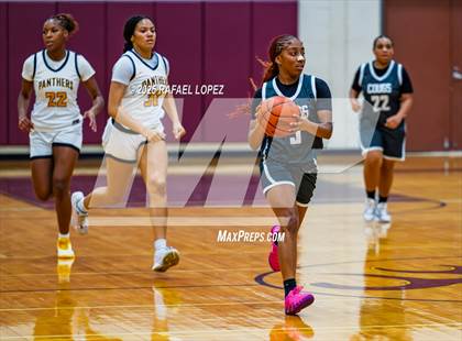 Thumbnail 1 in Fort Bend Kempner vs. Klein Oak (McDonald's Texas Invitational) photogallery.
