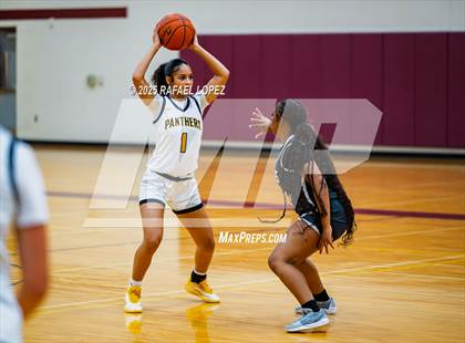 Thumbnail 1 in Fort Bend Kempner vs. Klein Oak (McDonald's Texas Invitational) photogallery.