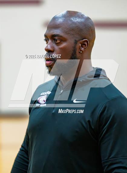 Thumbnail 2 in Fort Bend Kempner vs. Klein Oak (McDonald's Texas Invitational) photogallery.