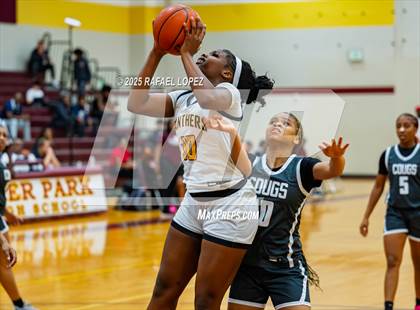 Thumbnail 1 in Fort Bend Kempner vs. Klein Oak (McDonald's Texas Invitational) photogallery.