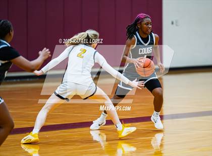 Thumbnail 3 in Fort Bend Kempner vs. Klein Oak (McDonald's Texas Invitational) photogallery.