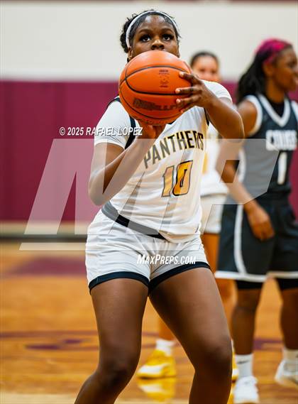 Thumbnail 1 in Fort Bend Kempner vs. Klein Oak (McDonald's Texas Invitational) photogallery.