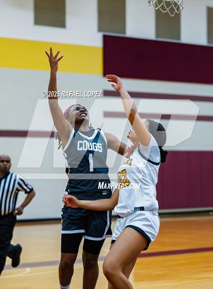 Thumbnail 1 in Fort Bend Kempner vs. Klein Oak (McDonald's Texas Invitational) photogallery.