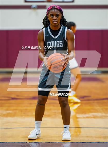 Thumbnail 3 in Fort Bend Kempner vs. Klein Oak (McDonald's Texas Invitational) photogallery.