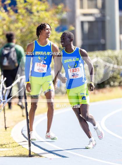 Thumbnail 3 in UF Relays (Saturday - 4 x 200 Meter) photogallery.