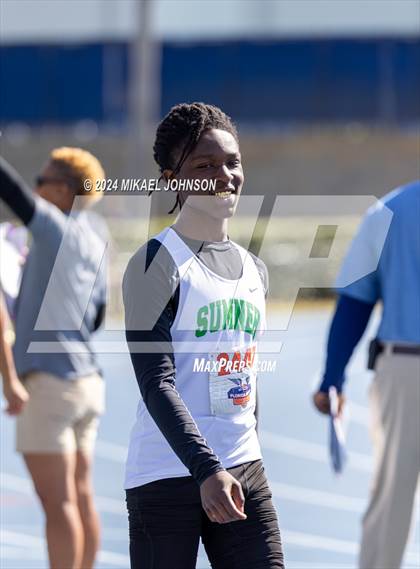 Thumbnail 1 in UF Relays (Saturday - 4 x 200 Meter) photogallery.