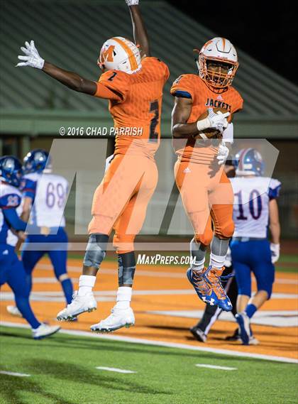 Thumbnail 1 in Quitman @ Mineola photogallery.