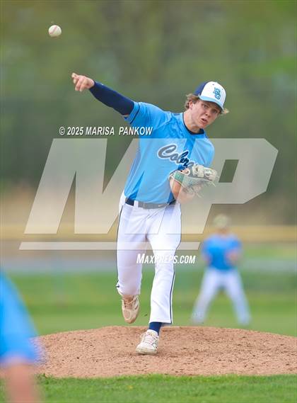 Thumbnail 2 in Bishop Grimes vs Tully photogallery.