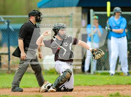Thumbnail 2 in Bishop Grimes vs Tully photogallery.
