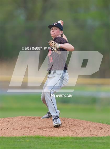 Thumbnail 3 in Bishop Grimes vs Tully photogallery.