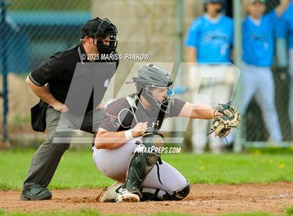 Thumbnail 2 in Bishop Grimes vs Tully photogallery.