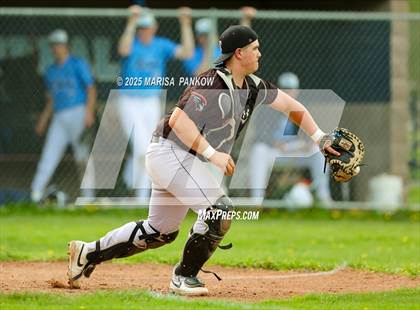 Thumbnail 2 in Bishop Grimes vs Tully photogallery.