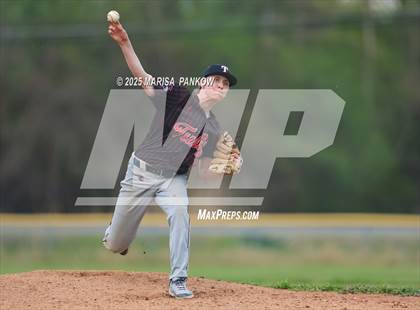 Thumbnail 2 in Bishop Grimes vs Tully photogallery.